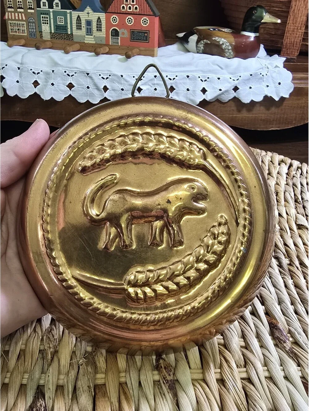 Vintage Copper toned cake food jello mold wall hanging Lion Tiger Kitchen decor